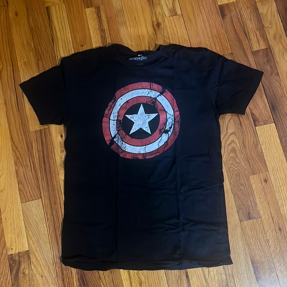 Captain America T-shirt